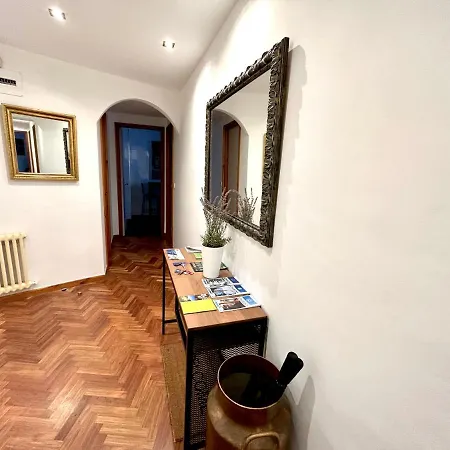Piso En El Centro Hasta 8 Pax Con Garaje, Gimnasio, Ludoteca Y Salas De Reuniones اوفيدو
