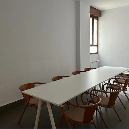 Piso En El Centro Hasta 8 Pax Con Garaje, Gimnasio, Ludoteca Y Salas De Reuniones اوفيدو