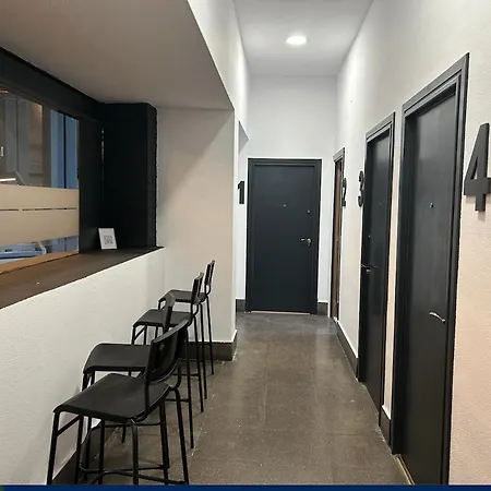 Piso En El Centro Hasta 8 Pax Con Garaje, Gimnasio, Ludoteca Y Salas De Reuniones شقة