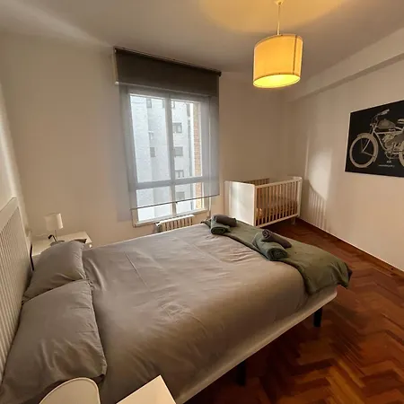 Piso En El Centro Hasta 8 Pax Con Garaje, Gimnasio, Ludoteca Y Salas De Reuniones Apartment Oviedo
