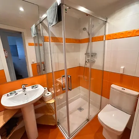 Apartment Piso En El Centro Hasta 8 Pax Con Garaje, Gimnasio, Ludoteca Y Salas De Reuniones Oviedo
